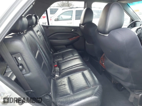 2004 Acura MDX Touring Pkg with VIN 2HNYD18654H537822, listed as a IAAI auction lot 41454534 with 260,567 mi miles. Bid and sale history available at carsss.com. Image 8.