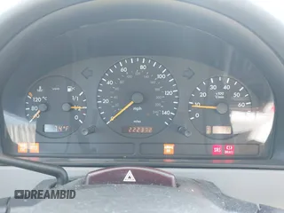 2002 Mercedes-Benz M 320/430/500 with VIN 4JGAB75E22A364537, listed as a IAAI auction lot 42119184 with 222,372 mi miles and . Bid and sale history available at DreamBid. Image 7.
