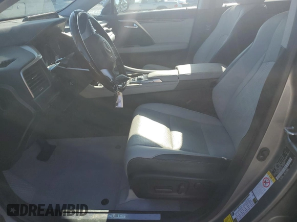 2019 Lexus RX 350 z VIN 2T2ZZMCA0KC137257, wystawiony jako Copart lot #52742745 z przebiegiem 108 866 mil mil oraz Szkoda całkowita • Salvage title. Historia ofert i sprzedaży dostępna na DreamBid. Obrazek 7.