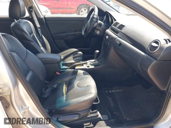 2006 Mazda 3 i with VIN JM1BK12F661525769, listed as a IAAI auction lot 42228014 with 174,907 mi miles and . Bid and sale history available at carsss.com. Image 5.