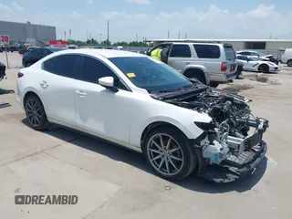 2019 Mazda 3 Select with VIN 3MZBPAALXKM112322, listed as a IAAI auction lot 42438115 with 89,138 mi miles and . Bid and sale history available at DreamBid. Image 1.