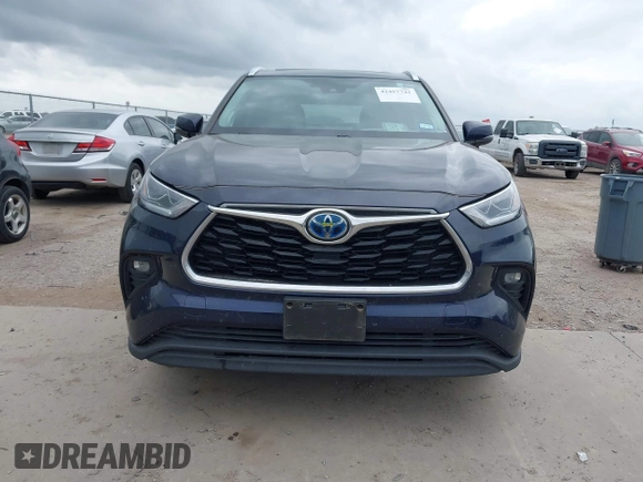2020 Toyota Highlander Hybrid Limited with VIN 5TDYARAH3LS002884, listed as a IAAI auction lot 42457742 with 37,375 mi miles and . Bid and sale history available at DreamBid. Image 12.