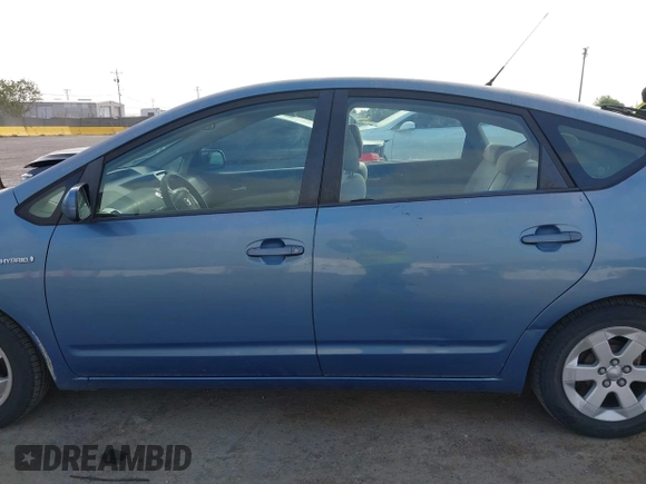 2007 Toyota Prius with VIN JTDKB20U777643822, listed as a IAAI auction lot 42117612 with 202,704 mi miles and . Bid and sale history available at carsss.com. Image 14.
