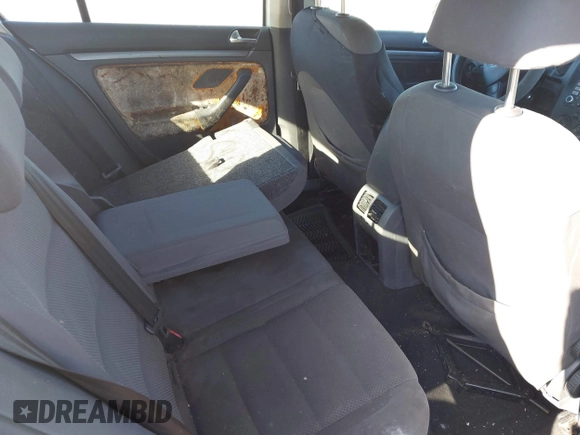 2007 Volkswagen Rabbit with VIN WVWDR71K67W052451, listed as a IAAI auction lot 41343935 with Not provided miles and . Bid and sale history available at DreamBid. Image 8.