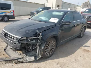 2017 Volkswagen Passat 1.8T SE with VIN 1VWBT7A3XHC030504, listed as a IAAI auction lot 41931494 with 43,781 mi miles. Bid and sale history available at carsss.com. Image 2.