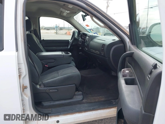 2008 Chevrolet Silverado 1500 Work Truck with VIN 2GCEC13C281112341, listed as a IAAI auction lot 41878332 with 126,061 mi miles and . Bid and sale history available at DreamBid. Image 5.