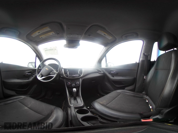 2018 Chevrolet Trax LT with VIN 3GNCJLSB2JL409509, listed as a IAAI auction lot 41800104 with 84,630 mi miles and . Bid and sale history available at carsss.com. Image 17.