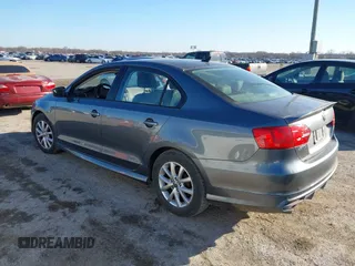 2012 Volkswagen Jetta Sedan SE w/Convenience & Sunroof with VIN 3VWDX7AJ6CM352155, listed as a IAAI auction lot 41461720 with 1 mi miles. Bid and sale history available at carsss.com. Image 3.