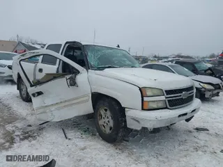 2006 Chevrolet Silverado 1500 LT1 with VIN 2GCEC13T361144888, listed as a IAAI auction lot 41284010 with 308,066 mi miles. Bid and sale history available at carsss.com. Image 1.