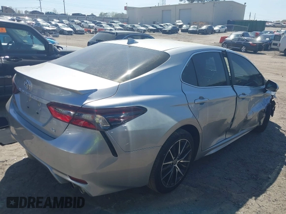 2021 Toyota Camry SE Nightshade with VIN 4T1G11AK6MU526628, listed as a IAAI auction lot 41905150 with 42,386 mi miles. Bid and sale history available at carsss.com. Image 4.