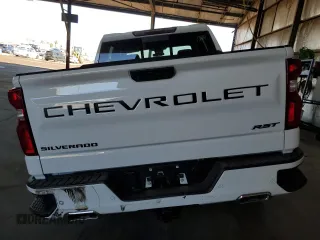 2024 Chevrolet Silverado 1500 RST with VIN 1GCUDEEDXRZ305674, listed as a Copart auction lot 44263935 with 4,228 mi miles and Salvage Title. Bid and sale history available at carsss.com. Image 6.