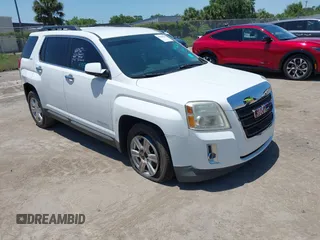 2015 GMC Terrain SLT z VIN 2GKALSEK6F6215579, wystawiony jako IAAI lot #42268206 z przebiegiem 44 707 mil mil oraz . Historia ofert i sprzedaży dostępna na DreamBid. Obrazek 1.