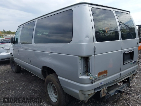 2014 Ford Econoline Passenger XL z VIN 1FBNE3BL3EDA67454, wystawiony jako IAAI lot #42186097 z przebiegiem Nie podano mil oraz . Historia ofert i sprzedaży dostępna na DreamBid. Obrazek 3.