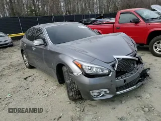 2019 Infiniti Q70 Luxe with VIN JN1BY1AR9KM585437, listed as a Copart auction lot 46824235 with 35,488 mi miles and Salvage Title. Bid and sale history available at DreamBid. Image 10.