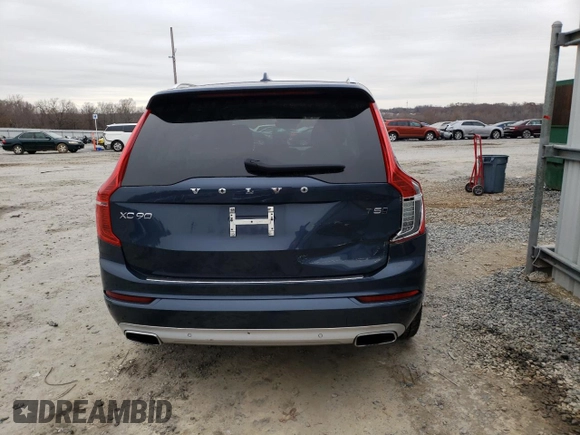 2020 Volvo XC90 Momentum with VIN YV4102PK6L1604039, listed as a Copart auction lot 69500212 with 24,914 mi miles. Bid and sale history available at carsss.com. Image 6.