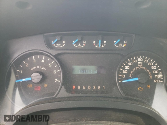 2013 Ford F-150 XL with VIN 1FTMF1CM7DFD51544, listed as a Copart auction lot 58138115 with 284,893 mi miles and Clean title. Bid and sale history available at DreamBid. Image 9.