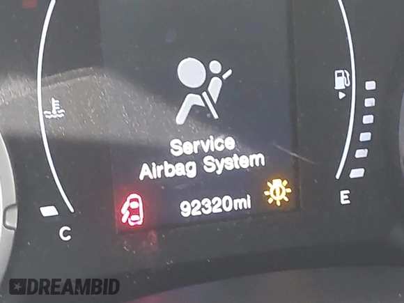 2020 Jeep Renegade Latitude with VIN ZACNJBBBXLPM06330, listed as a IAAI auction lot 41601086 with 92,320 mi miles. Bid and sale history available at carsss.com. Image 16.