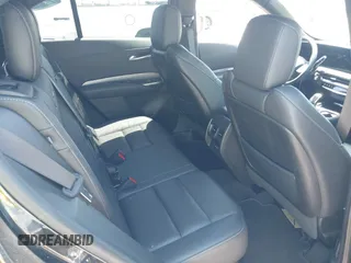 2024 Cadillac XT4 AWD Premium Luxury z VIN 1GYFZDR44RF144801, wystawiony jako IAAI lot #42646613 z przebiegiem 37 358 mil mil oraz . Historia ofert i sprzedaży dostępna na DreamBid. Obrazek 8.