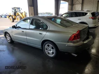 2006 Volvo S60 2.5L Turbo with VIN YV1RS592662534856, listed as a Copart auction lot 71400984 with 191,742 mi miles and Salvage Title. Bid and sale history available at carsss.com. Image 2.