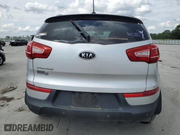 2011 Kia Sportage LX z VIN KNDPB3A24B7050422, wystawiony jako Copart lot #58639255 z przebiegiem 179 160 mil mil oraz Czysty tytuł • Clean title. Historia ofert i sprzedaży dostępna na DreamBid. Obrazek 6.