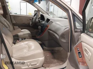 1999 Lexus RX 300 with VIN JT6HF10U1X0013464, listed as a IAAI auction lot 42088616 with 254,653 mi miles and . Bid and sale history available at DreamBid. Image 5.