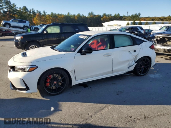 2024 Honda Civic Type R z VIN JHMFL5G41RX004181, wystawiony jako Copart lot #76747804 z przebiegiem 2 208 mil mil oraz Szkoda całkowita • Salvage title. Historia ofert i sprzedaży dostępna na DreamBid. Obrazek 1.