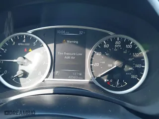 2017 Nissan Sentra SV with VIN 3N1AB7AP7HL650349, listed as a IAAI auction lot 41612189 with 42,583 mi miles. Bid and sale history available at carsss.com. Image 7.