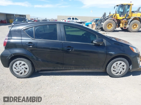 2016 Toyota Prius One z VIN JTDKDTB31G1122487, wystawiony jako IAAI lot #41866418 z przebiegiem 74 035 mil mil oraz . Historia ofert i sprzedaży dostępna na DreamBid. Obrazek 13.