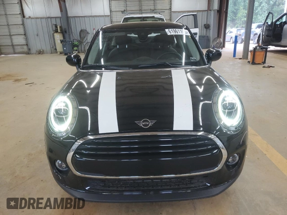 2021 MINI Hardtop 4 Door Oxford Edition with VIN WMWXU7C08M2N79978, listed as a Copart auction lot 61961105 with 29,714 mi miles and Salvage title. Bid and sale history available at DreamBid. Image 5.
