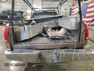 1997 Chevrolet Silverado 2500 z VIN 1GCGK24R4VZ218989, wystawiony jako Copart lot #81666954 z przebiegiem 286 219 mil mil oraz Szkoda całkowita • Salvage title. Historia ofert i sprzedaży dostępna na DreamBid. Obrazek 6.