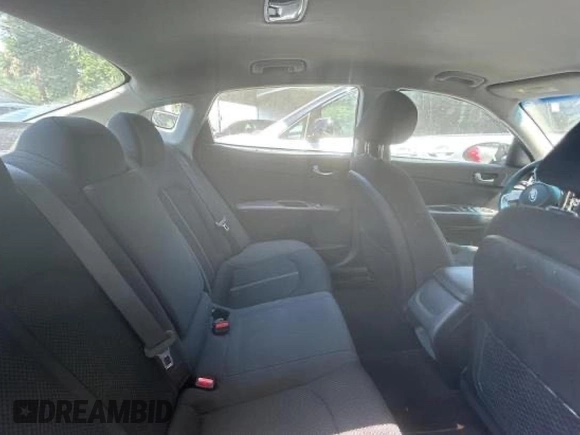2019 Kia Optima LX z VIN 5XXGT4L37KG278947, wystawiony jako Copart lot #62181475 z przebiegiem 60 003 mil mil oraz Szkoda całkowita • Salvage title. Historia ofert i sprzedaży dostępna na DreamBid. Obrazek 6.