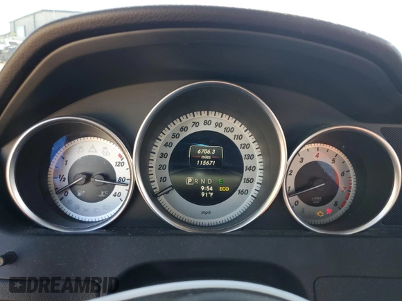 2014 Mercedes-Benz C 300 Sport z VIN WDDGF8AB1EA929598, wystawiony jako Copart lot #57787774 z przebiegiem 115 671 mil mil oraz Szkoda całkowita • Salvage title. Historia ofert i sprzedaży dostępna na DreamBid. Obrazek 9.