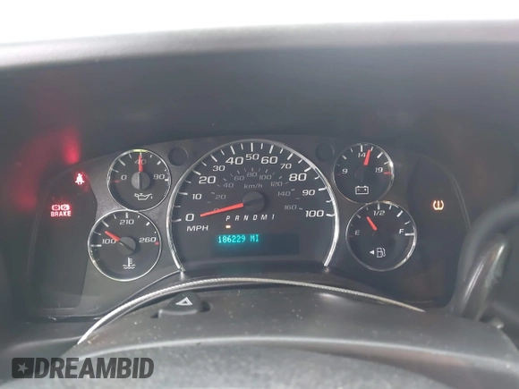 2017 Chevrolet Express Cargo with VIN 1GCWGAFF5H1246698, listed as a IAAI auction lot 42546142 with 186,229 mi miles and . Bid and sale history available at DreamBid. Image 7.