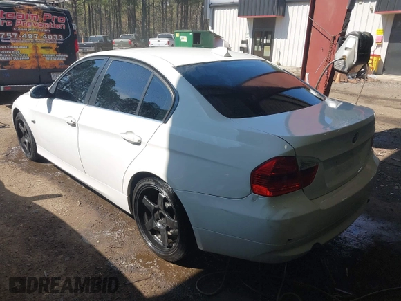 2007 BMW 3 Series 335xi with VIN WBAVD53517A007930, listed as a IAAI auction lot 41901519 with 146,490 mi miles and . Bid and sale history available at carsss.com. Image 3.