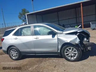 2022 Chevrolet Equinox LS with VIN 3GNAXHEV3NS115489, listed as a IAAI auction lot 41674482 with 83,573 mi miles. Bid and sale history available at carsss.com. Image 14.