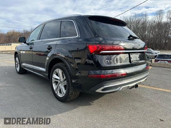 2021 Audi Q7 Premium Plus with VIN WA1LJAF78MD032627, listed as a Copart auction lot 50009015 with 128,942 mi miles and Clean title. Bid and sale history available at DreamBid. Image 2.