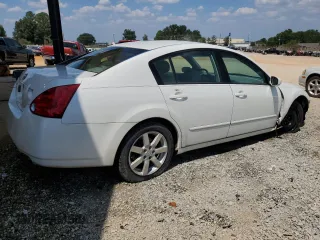 2004 Nissan Maxima SE with VIN 1N4BA41E94C913325, listed as a Copart auction lot 68877004 with 112,293 mi miles and Salvage Title. Bid and sale history available at carsss.com. Image 3.
