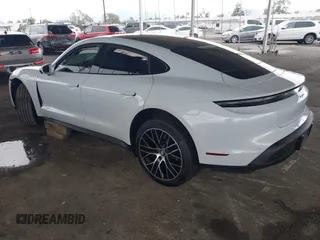 2021 Porsche Taycan z VIN WP0AA2Y19MSA19122, wystawiony jako IAAI lot #41925232 z przebiegiem 13 475 mil mil oraz . Historia ofert i sprzedaży dostępna na DreamBid. Obrazek 3.