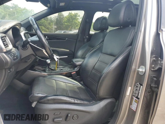 2016 Kia Sorento SX with VIN 5XYPKDA51GG092864, listed as a Copart auction lot 60426365 with 151,599 mi miles and Clean title. Bid and sale history available at DreamBid. Image 7.