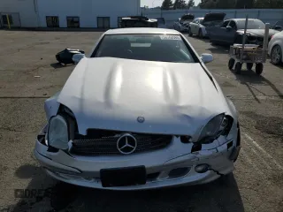 2002 Mercedes-Benz SLK 320 z VIN WDBKK65F22F253077, wystawiony jako Copart lot #50562985 z przebiegiem 152 195 mil mil oraz Szkoda całkowita • Salvage title. Historia ofert i sprzedaży dostępna na DreamBid. Obrazek 5.