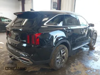 2021 Kia Sorento EX with VIN KNDRH4LG3M5018873, listed as a IAAI auction lot 42373212 with 98,182 mi miles and . Bid and sale history available at DreamBid. Image 4.