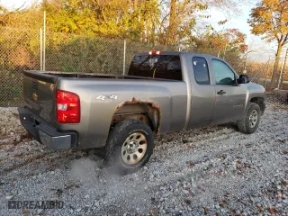 2013 Chevrolet Silverado 1500 Work Truck with VIN 1GCRKPEA1DZ139177, listed as a Copart auction lot 77972924 with 107,737 mi miles and Clean Title. Bid and sale history available at carsss.com. Image 3.