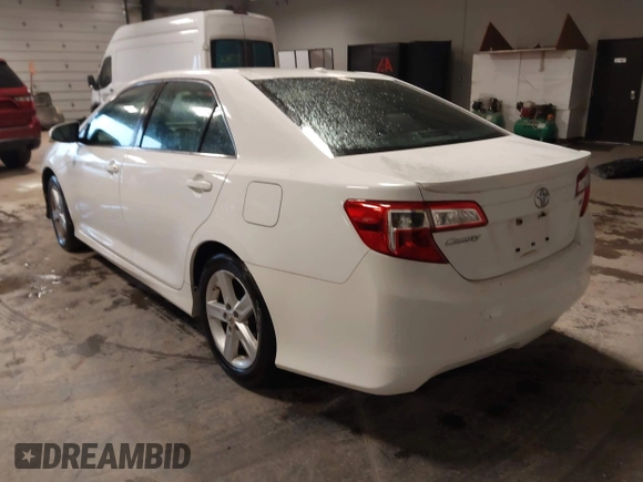 2012 Toyota Camry L with VIN 4T1BF1FK3CU128179, listed as a IAAI auction lot 41720874 with 114,387 mi miles. Bid and sale history available at carsss.com. Image 3.