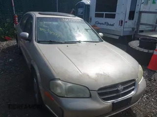 2000 Nissan Maxima GXE z VIN JN1CA31A8YT220292, wystawiony jako IAAI lot #42175430 z przebiegiem Nie podano mil oraz . Historia ofert i sprzedaży dostępna na DreamBid. Obrazek 1.