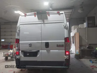 2018 Ram ProMaster Cargo with VIN 3C6URVJG7JE137890, listed as a IAAI auction lot 41781696 with 86,060 mi miles. Bid and sale history available at carsss.com. Image 16.
