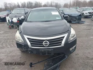 2014 Nissan Altima 2.5 with VIN 1N4AL3AP9EC127186, listed as a IAAI auction lot 41724544 with 115,879 mi miles. Bid and sale history available at carsss.com. Image 12.