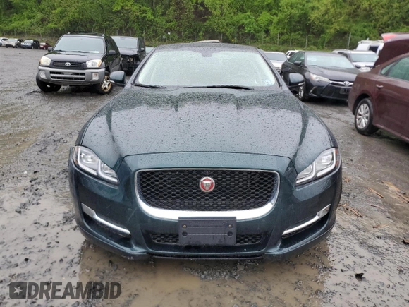 2017 Jaguar XJ R-Sport with VIN SAJWJ1CD0H8W12659, listed as a Copart auction lot 56292635 with 18,765 mi miles and Salvage Title. Bid and sale history available at DreamBid. Image 5.