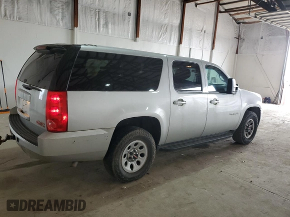 2010 GMC Yukon XL z VIN 1GKUKHE34AR126165, wystawiony jako Copart lot #52317135 z przebiegiem 234 675 mil mil oraz Tytuł czysty. Historia ofert i sprzedaży dostępna na DreamBid. Obrazek 3.