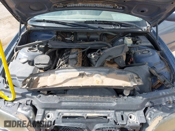 2002 BMW 3 Series 325i z VIN WBAEV33462KL68548, wystawiony jako IAAI lot #42755732 z przebiegiem Nie podano mil oraz . Historia ofert i sprzedaży dostępna na DreamBid. Obrazek 6.