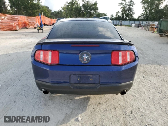 2012 Ford Mustang Premium z VIN 1ZVBP8AM6C5220199, wystawiony jako Copart lot #60164285 z przebiegiem 165 909 mil mil oraz Szkoda całkowita • Salvage title. Historia ofert i sprzedaży dostępna na DreamBid. Obrazek 6.